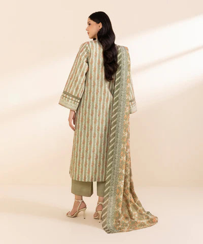 3 Piece - Printed Light Khaddar Suit