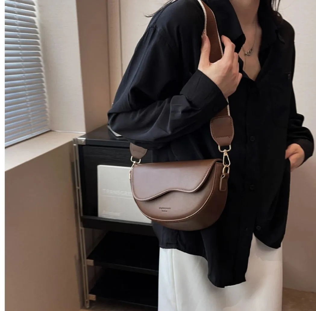 New Solid Color PU Leather Women's Crossbody Bag With Stylish Red Wide Shoulder Strap Shoulder Small Square Bag